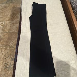 Althleta Medium Petite yoga pants. Baby boot flare pants. Black